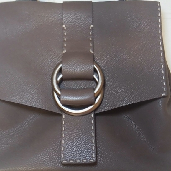 Elegant Brown Leather Handbag - Picture 16 of 16